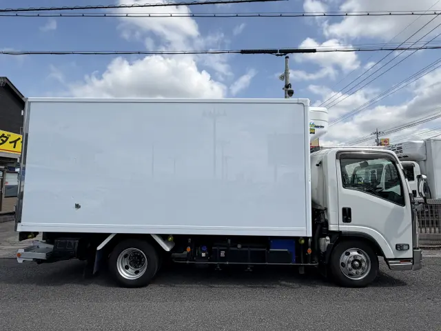 いすゞ エルフ 2RG-NPR88AN(2WD)の写真4