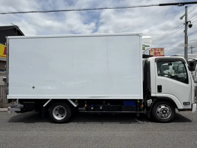 いすゞ エルフ 2RG-NPR88AN(2WD)の写真4