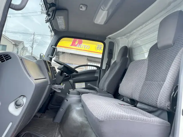 いすゞ エルフ 2RG-NPR88AN(2WD)の写真13