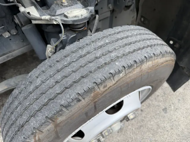 いすゞ エルフ 2RG-NPR88AN(2WD)の写真28