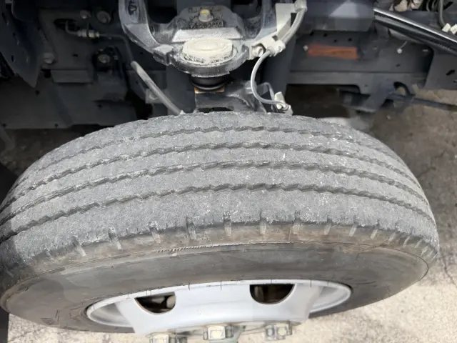 いすゞ エルフ 2RG-NPR88AN(2WD)の写真30