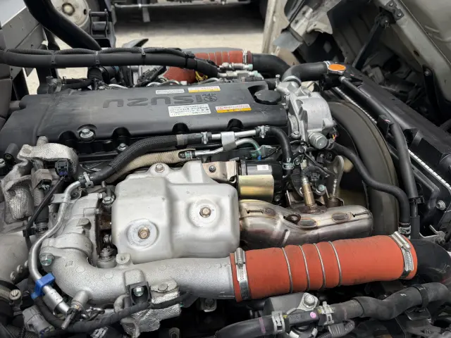 いすゞ エルフ 2RG-NPR88AN(2WD)の写真33