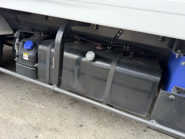 いすゞ エルフ 2RG-NPR88AN(2WD)の写真39