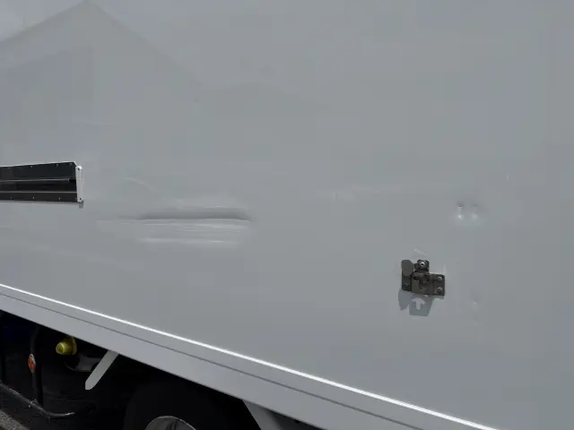 いすゞ エルフ 2RG-NPR88AN(2WD)の写真40