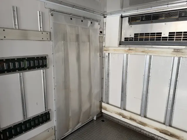 いすゞ エルフ TKG-NPR88AN(2WD)の写真5