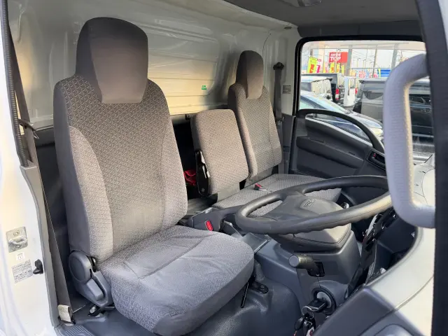 いすゞ エルフ TKG-NPR88AN(2WD)の写真10