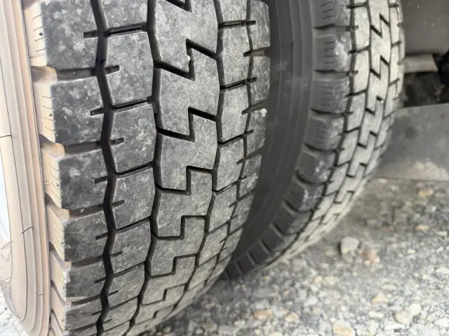 いすゞ フォワード TKG-FRR90T2(2WD)の写真29