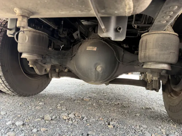 いすゞ フォワード TKG-FRR90T2(2WD)の写真32