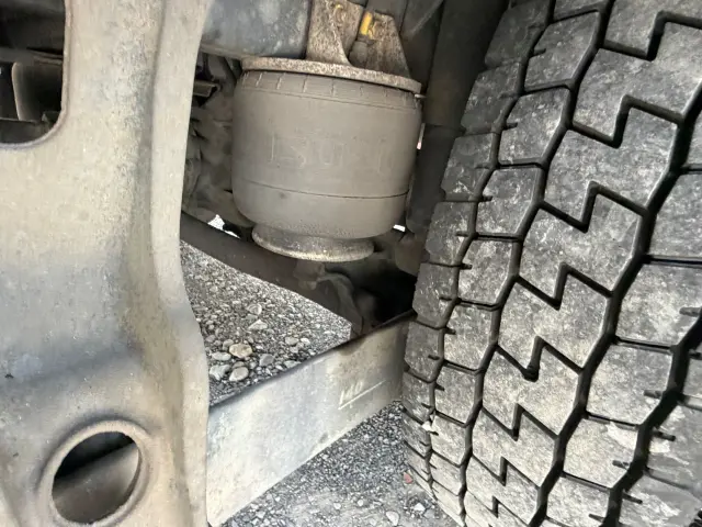いすゞ フォワード TKG-FRR90T2(2WD)の写真35