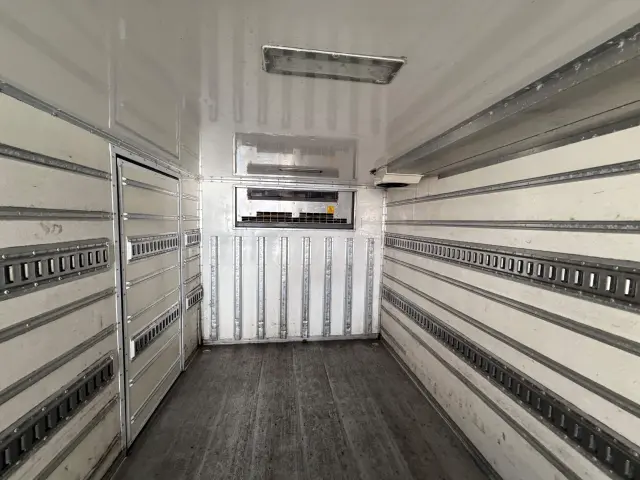 いすゞ エルフ TPG-NPR88ANの写真7