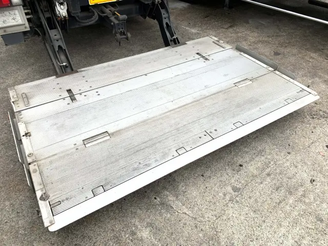 いすゞ エルフ TPG-NPR88ANの写真12