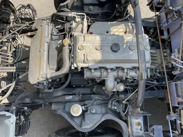 三菱 キャンター KK-FE83GN(2WD)の写真4