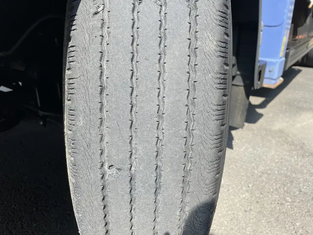 三菱 キャンター KK-FE83GN(2WD)の写真12