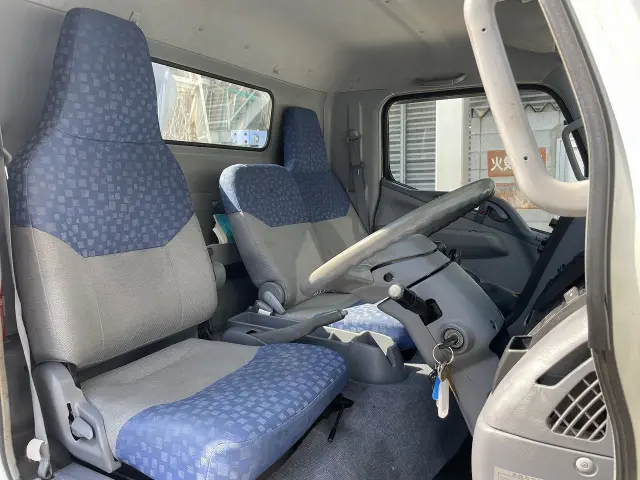 三菱 キャンター KK-FE83GN(2WD)の写真14
