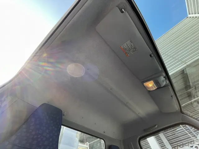 三菱 キャンター KK-FE83GN(2WD)の写真18