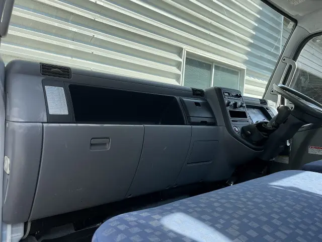 三菱 キャンター KK-FE83GN(2WD)の写真19