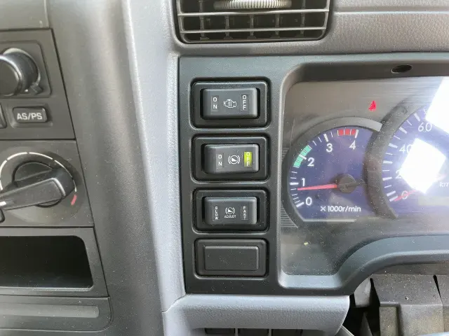 三菱 キャンター KK-FE83GN(2WD)の写真30