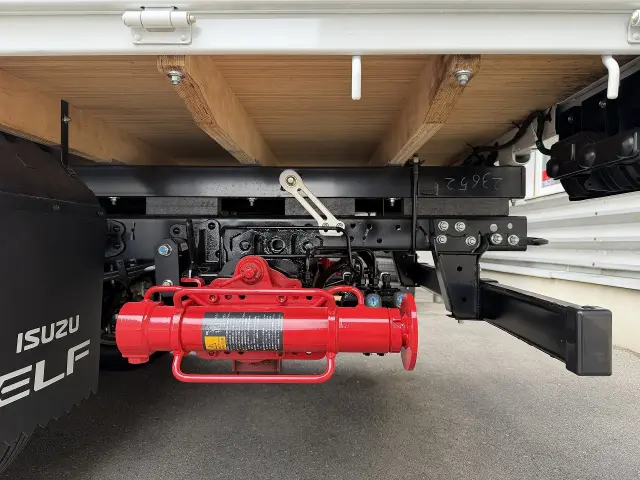 いすゞ エルフ 2RG-NPR88AC(2WD)の写真11