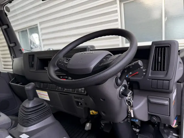 いすゞ エルフ 2RG-NPR88AC(2WD)の写真17