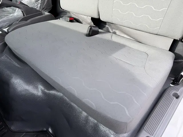 いすゞ エルフ 2RG-NPR88AC(2WD)の写真40