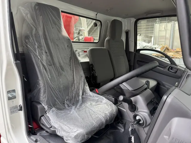 いすゞ エルフ 2TG-NPR88AC(2WD)の写真17