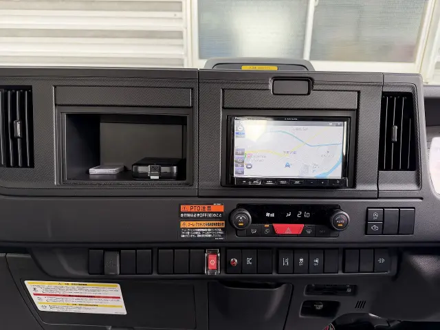 いすゞ エルフ 2TG-NPR88AC(2WD)の写真19