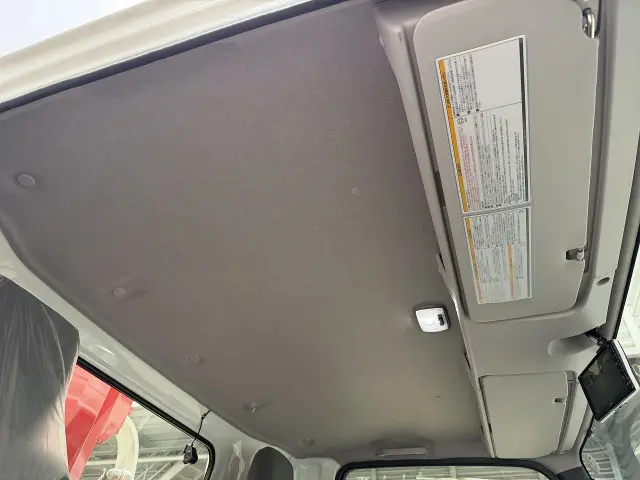 いすゞ エルフ 2TG-NPR88AC(2WD)の写真21