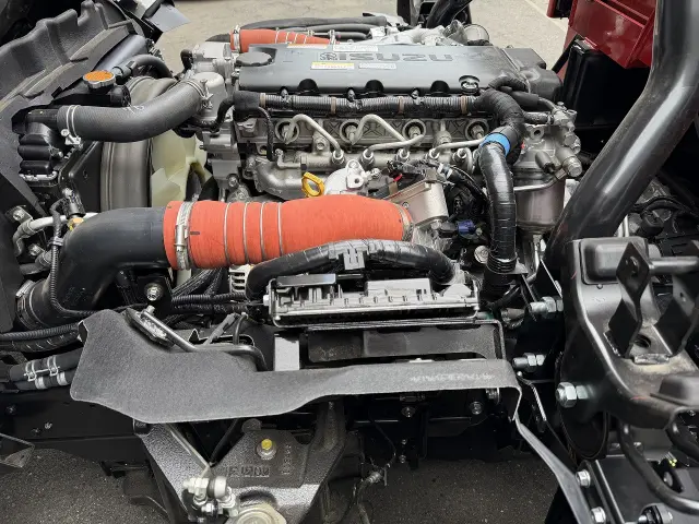 いすゞ エルフ 2TG-NPR88AC(2WD)の写真29