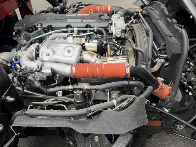 いすゞ エルフ 2TG-NPR88AC(2WD)の写真30