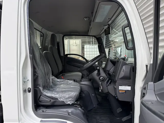 いすゞ エルフ 2TG-NPR88AC(2WD)の写真34