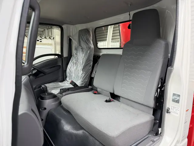 いすゞ エルフ 2TG-NPR88AC(2WD)の写真38