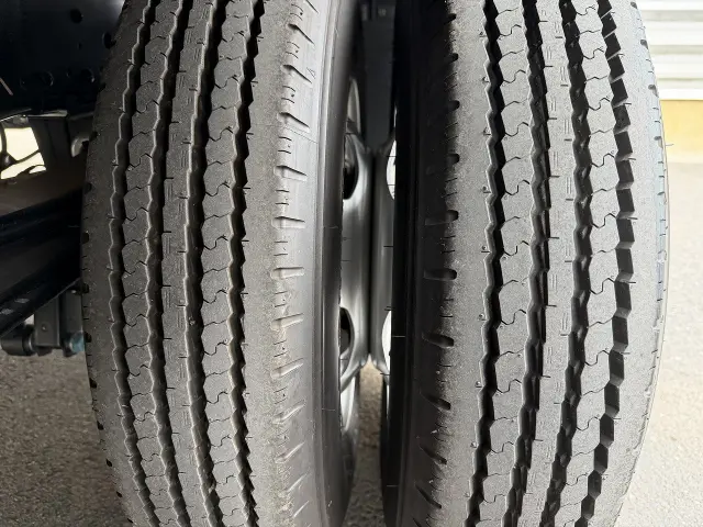 いすゞ エルフ 2TG-NMR88C(2WD)の写真16
