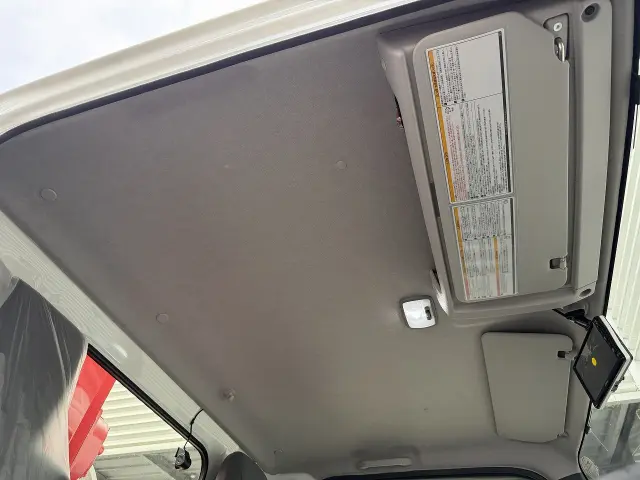 いすゞ エルフ 2TG-NMR88C(2WD)の写真21