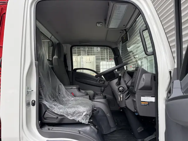 いすゞ エルフ 2TG-NMR88C(2WD)の写真34