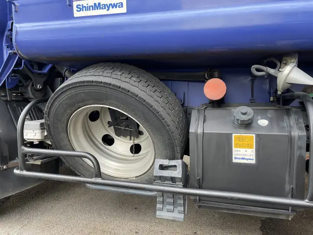 いすゞ エルフ TKG-NKR85YN(2WD)の写真10