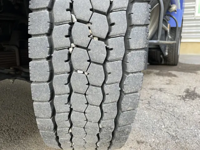 いすゞ エルフ TKG-NKR85YN(2WD)の写真14