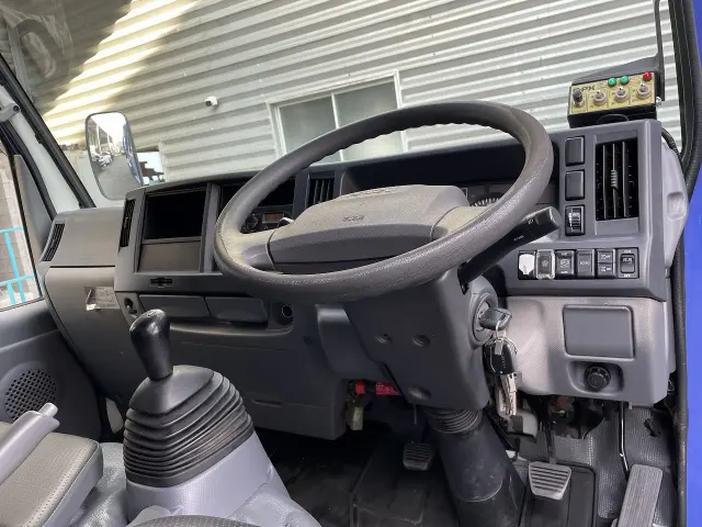 いすゞ エルフ TKG-NKR85YN(2WD)の写真17