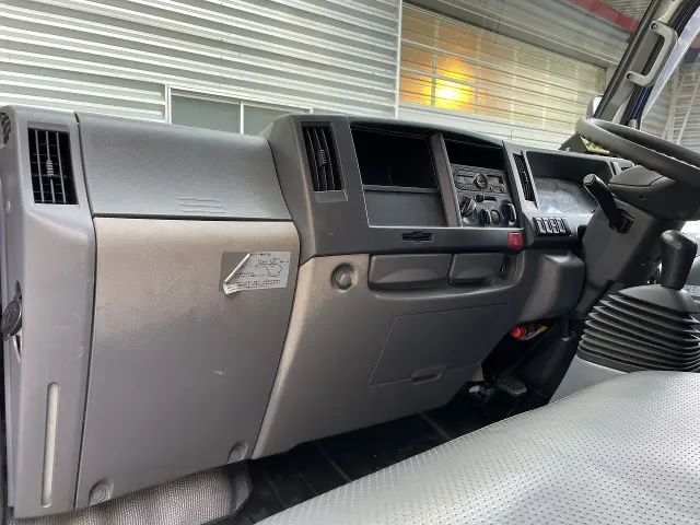 いすゞ エルフ TKG-NKR85YN(2WD)の写真20