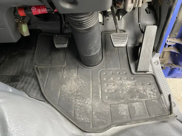 いすゞ エルフ TKG-NKR85YN(2WD)の写真41