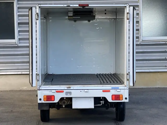 スズキ キャリイ EBD-DA63T(2WD)の写真5
