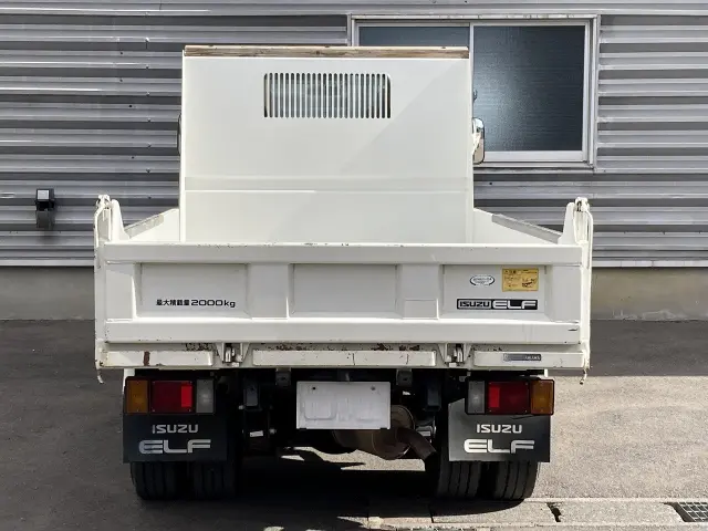 いすゞ エルフ PB-NKR81AD(2WD)の写真4