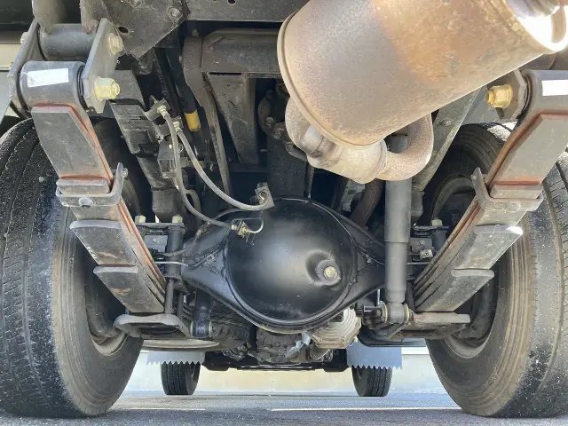 いすゞ エルフ PB-NKR81AD(2WD)の写真14