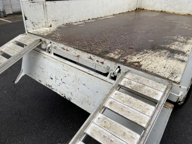 いすゞ エルフ PB-NKR81AD(2WD)の写真26