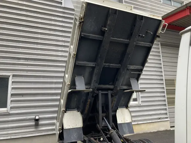 いすゞ エルフ PB-NKR81AD(2WD)の写真29