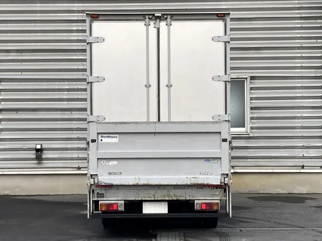 トヨタ ダイナ TKG-XZU675(4WD)の写真4