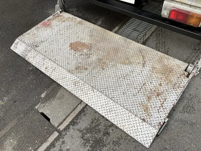 トヨタ ダイナ TKG-XZU675(4WD)の写真6