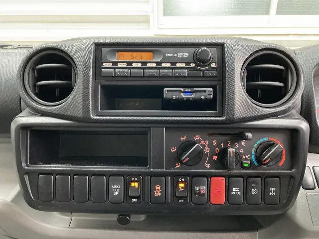 トヨタ ダイナ TKG-XZU675(4WD)の写真18