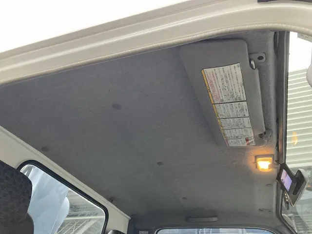 日産 アトラス PB-AKR81A(2WD)の写真21