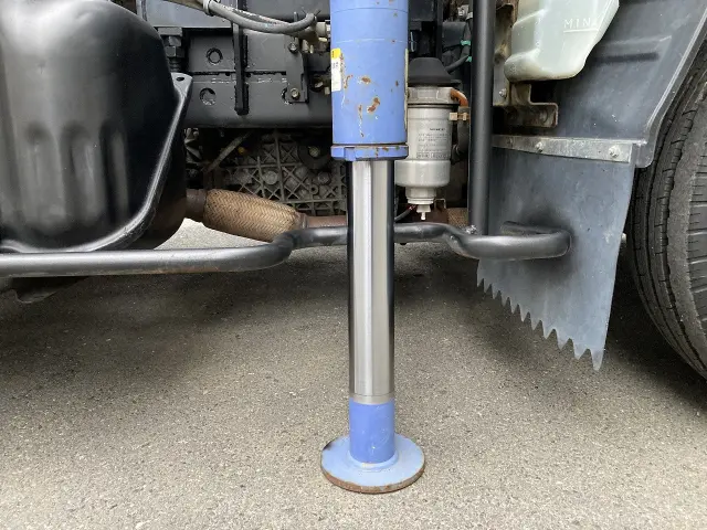 日産 アトラス PB-AKR81A(2WD)の写真32