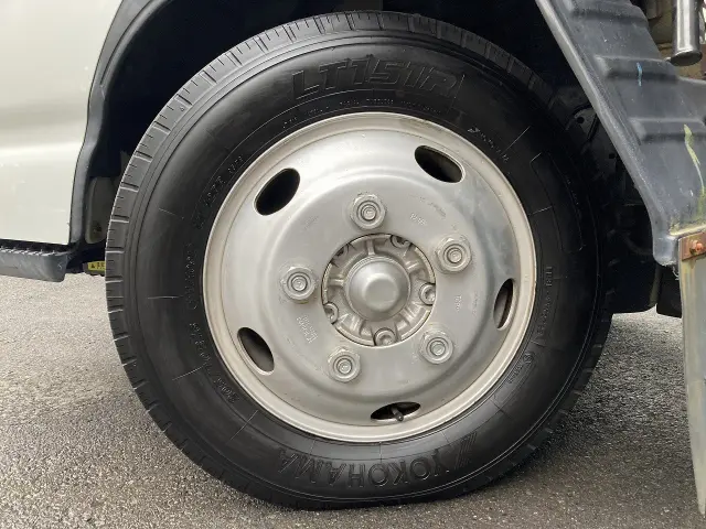 日産 アトラス PB-AKR81A(2WD)の写真38